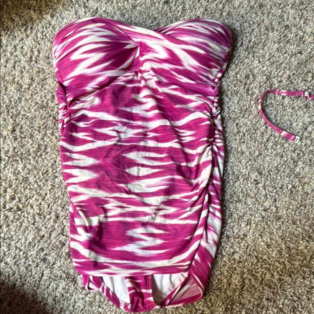 Jantzen Pink and White One Piece Swimsuit